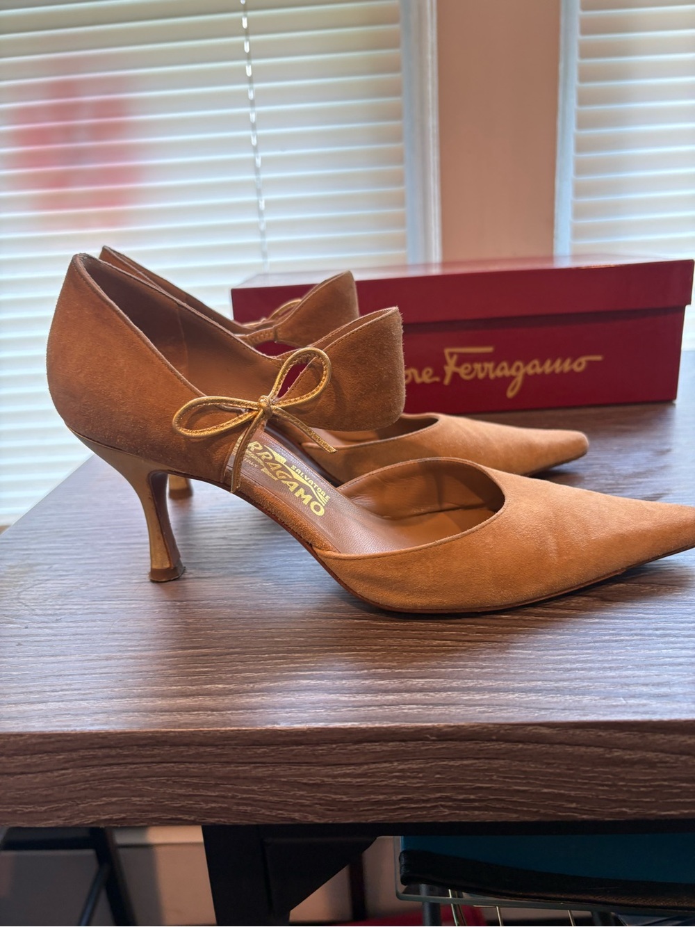 Salvatore Ferragamo Brigida 7cm Camel Suede Bow Ankle Strap Pumps Heels Sz 8.5B - Picture 10 of 15